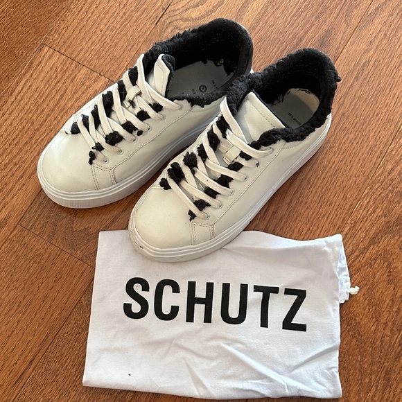 SCHUTZ Black and White Casual Sneakers - Picture 1 of 4